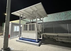 Hydrogen refueling station for hydrogen-powered vehicles