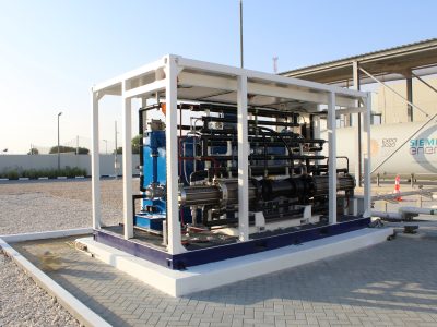 The image shows a Siemens Energy hydrogen unit